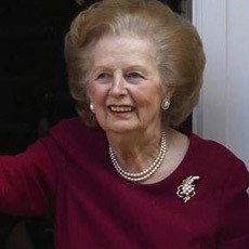 Lelang Pakaian Wanita Besi Margaret Thatcher Raup Rp 1,1 M