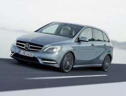 Mercy Kembangkan B-Class 7 Kursi