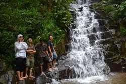 Tergoda Gemericik Air Terjun Irenggolo