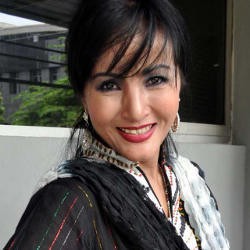 Suami Selingkuh, Machica Mochtar Sudah Pisah Rumah