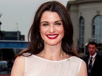 Anggunnya Rachel Weisz di Red Carpet