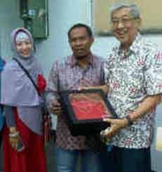 VP Telkomsel Jawa Bali Berkunjung ke Pelanggan di Surabaya