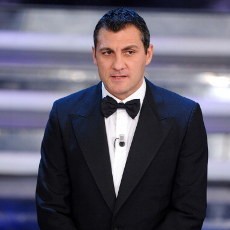 Teleponnya Disadap, Vieri Menang Gugatan Rp 12 Miliar