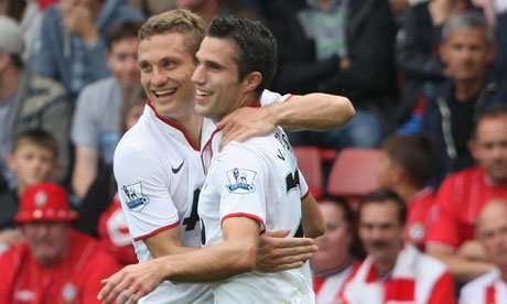 Van Persie Si Petarung Buat Vidic Terkesan