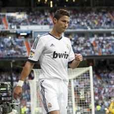 Punya Segalanya, Ronaldo Tak Pantas Sedih 