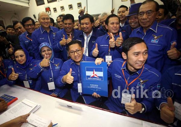 Partai Demokrat Daftar Pemilu ke KPU