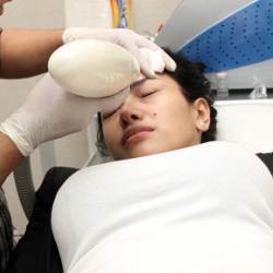 Ingin Lebih Cantik, Nikita Mirzani Sulam Alis