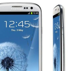 Galaxy S III Tumbangkan iPhone 4S di Kandang Apple