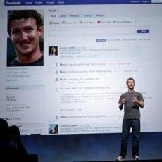 Saham Facebook Anjlok Lebih dari 50%, Ini Tindakan Zuckerberg
