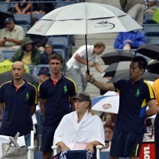 Hujan Tunda Duel Sharapova vs Bartoli