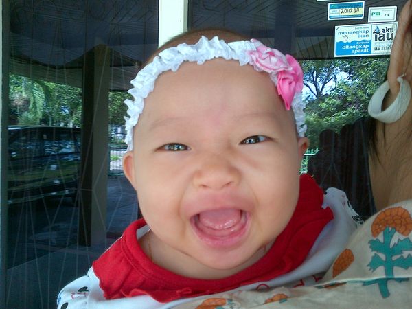 Josephine Vania Halim, 6 Bulan, Perempuan