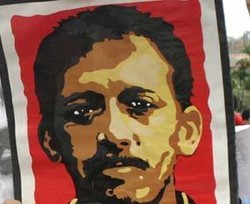 Massa Berbaju Hitam Bergambar Munir Demo di Depan Istana 