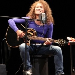 Daniel Sahuleka Siap Konser Pulang Kampong di Ambon