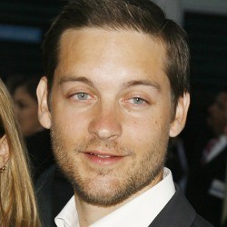 Terlalu Populer, Tobey McGuire Didepak dari Life of Pi