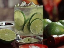 Slruup! Asem Manis Caipirinha Penumpas Dahaga