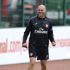 Steve Bould di Balik Tiga Clean Sheet Arsenal