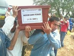 Muchsin dan Farhan Dikubur di Dekat Makam Tersangka Teroris Lainnya