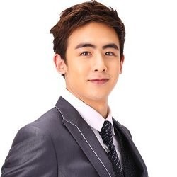 Nichkhun 2PM Kerja Sukarela di Tempat Anak-anak Difabel