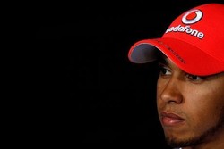 Fokus ke Monza, Hamilton Belum Mau Bahas Masa Depan