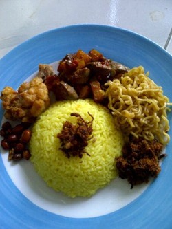 Nasi Kuning Lebaran