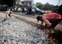 Jalan Raya Joglo Dilebarkan