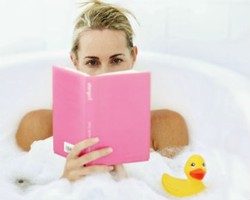 75% Wanita Tidak Malu Membeli & Membaca Novel Erotis