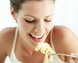 6 Mitos Salah Seputar Aturan Makan dalam Diet