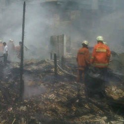 Kebakaran di Sunter Hanguskan 30 Rumah, Diduga Akibat Korsleting