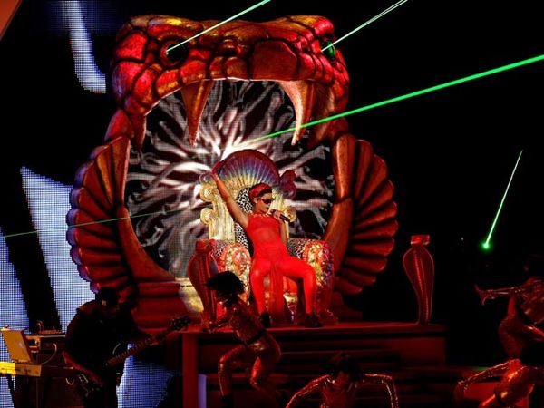 Ini Dia 10 Momen Terbaik di MTV VMA 2012