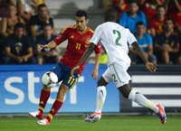 Laga antara Spanyol melawan Arab Saudi dihelat di Estadio Municipal de Pasaron, Sabtu (8/9/2012) dinihari WIB. Reuters/Felix Ordonez.