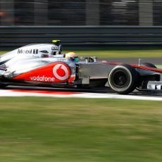 Hamilton Tercepat, McLaren Start di Posisi 1-2