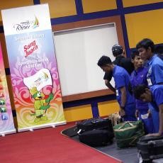 Ribuan Orang Mulai Banjiri Bandara di Pekanbaru