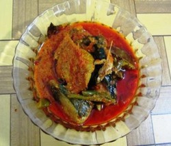 si asam pedas favorit keluarga