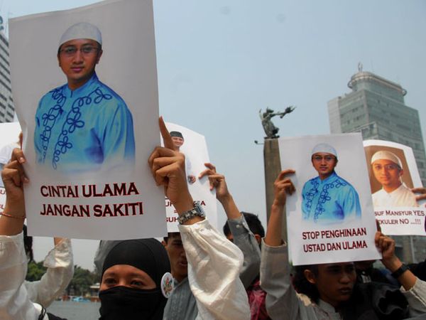 Aksi Damai Bela Ust. Yusuf Mansyur