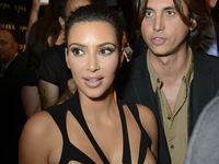 Kim Kardashian Makin Hot!
