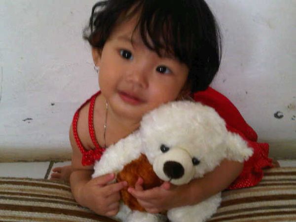 Mikaela Leona, 2,11 Tahun, Perempuan