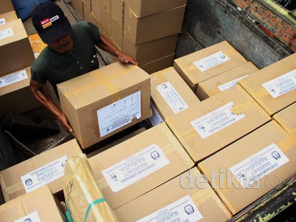 Surat Suara Pilgub DKI Mulai Didistribusikan