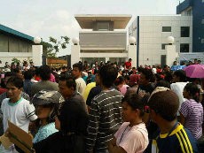 Dimutasi ke Pabrik Lain, Ribuan Pekerja di Batam Demo