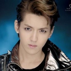 Kris Seperti Kakek bagi Personel EXO-M?