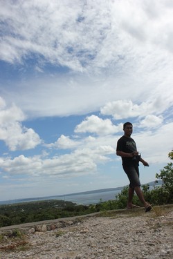 Tertawa