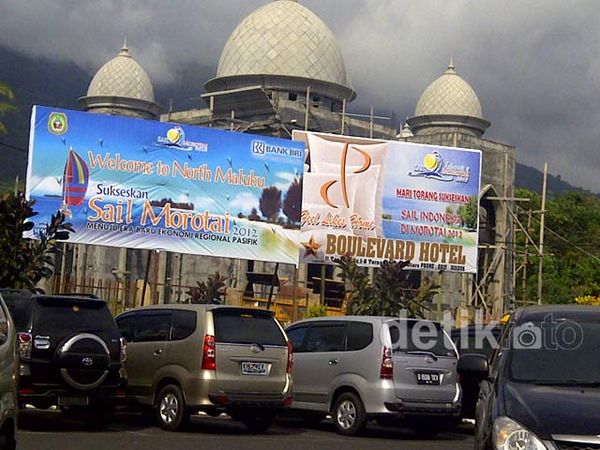 Geliat Sail Morotai di Ternate