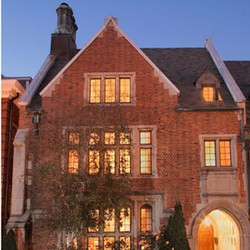 Ksatria Apple Rogoh Rp 163 Miliar untuk Rumah Klasik