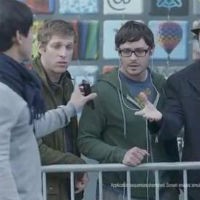 Samsung Siapkan Iklan Anti-Apple