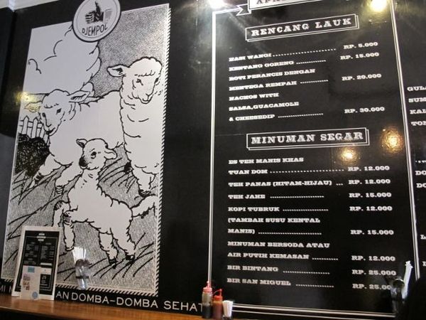 Menyedot Gurihnya Sumsum Tulang Domba Garut