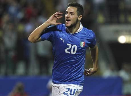 Gol Destro dan Peluso Menangkan Italia