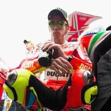 Rossi: Sulit Kalahkan Lorenzo di Yamaha