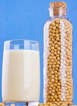 Agar Tetap Bugar, Wanita Menopause Wajib Konsumsi Makanan Ini!