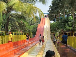 Aneka Wahana di Water Park yang Anda Perlu Tahu