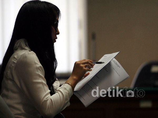 Angelina Sondakh Bacakan Eksepsi