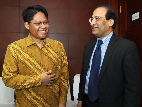 Investor Inggris Kunjungi PLN